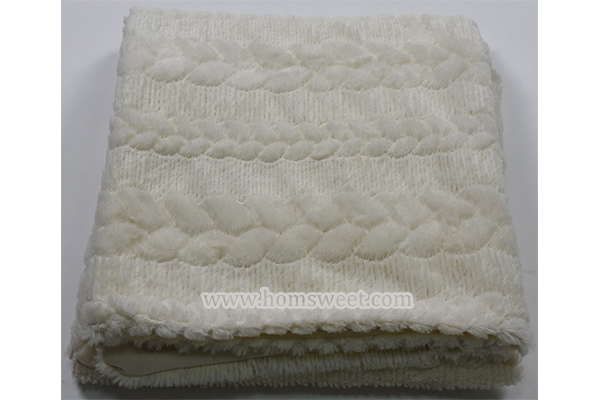  Elegant Quilted Cuddle Fur Throw 