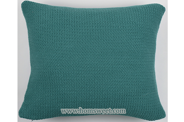 Knitted Fashion Pom Pom Pillow 