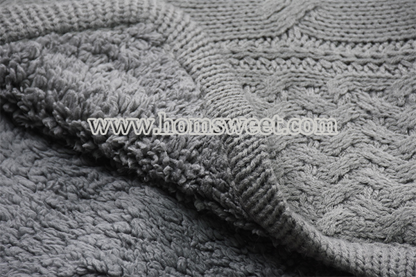 Elegant Knitted Throw With Sherpa