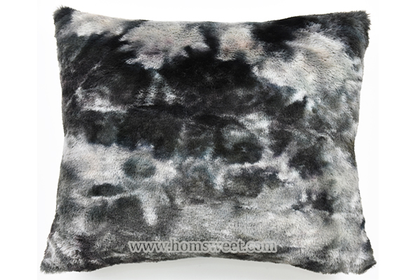  Pad Dyeing Faux Fur Pillow